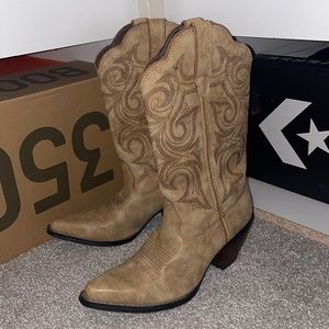 Durango Cowboy boot size 6.5